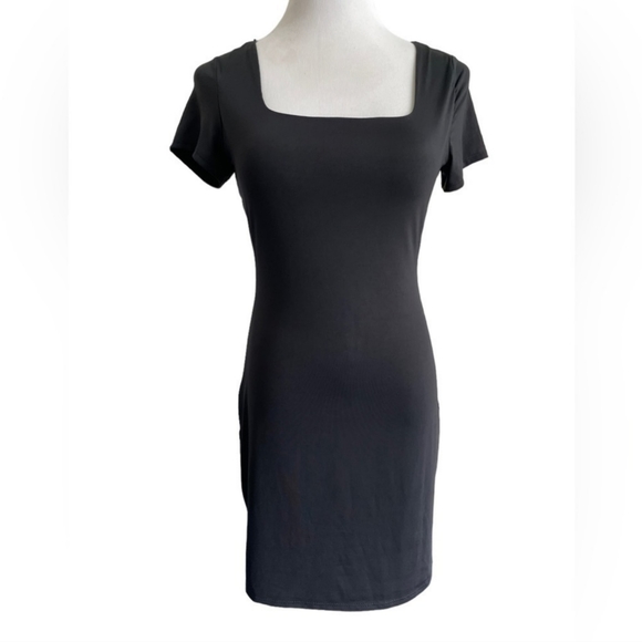 Vibe Short Sleeve Square Neck Bodycon LBD Large NWT - Picture 3 of 8